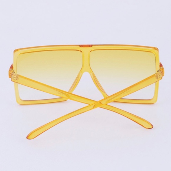 Oversized Jeweled Fashion Framed Sunglasses - Picture 3 of 5